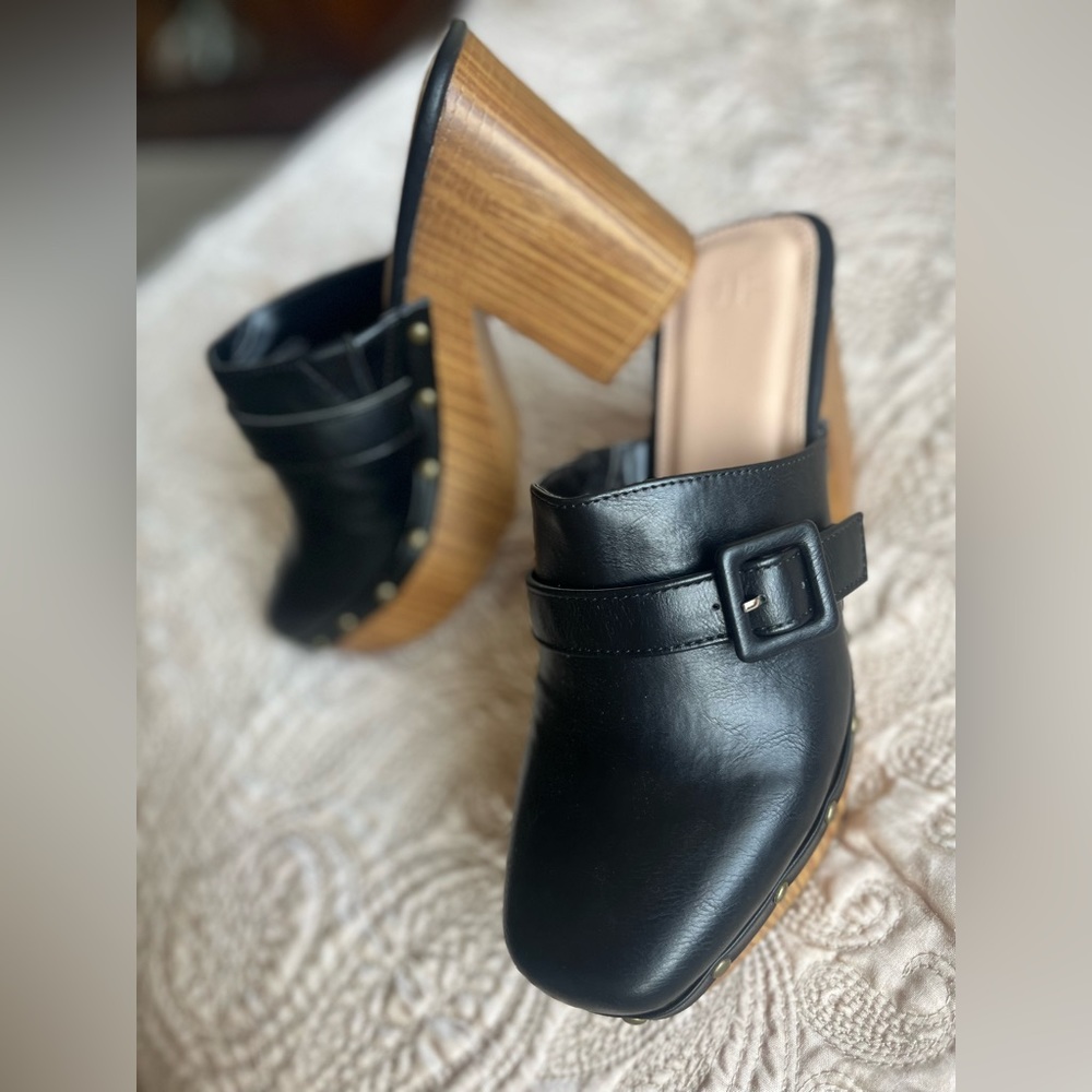 Black Clog Heels